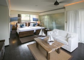 seychely-hotel-dhevatara-beach-hotel-spa-praslin-075_ext_w_1.jpg