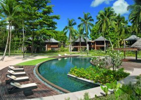 seychely-hotel-ephelia-resort-386_ext_w_1.jpg