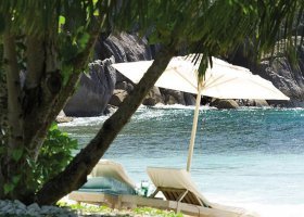 seychely-hotel-four-seasons-seychelles-mahe-177_ext_w_1.jpg