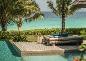seychely-hotel-four-seasons-seychelles-mahe-188_ext_w_1.jpeg