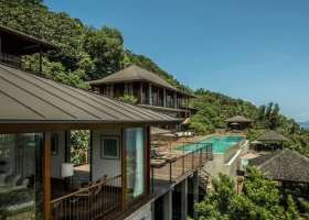 seychely-hotel-four-seasons-seychelles-mahe-189_ext_w_1.jpeg