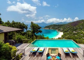 seychely-hotel-four-seasons-seychelles-mahe-212_ext_w_1.jpeg