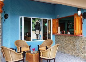 seychely-hotel-islanders-guest-house-002_ext_w_2.jpg