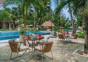 seychely-hotel-niva-labriz-seychelles-414_ext_w_1.jpg